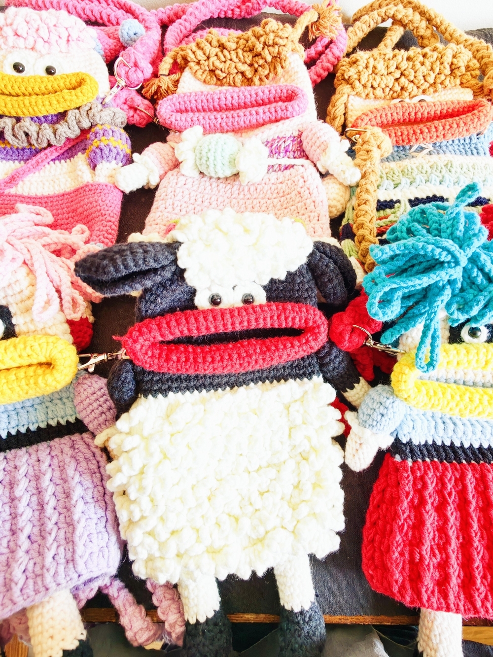 Handmade Pink Crochet Doll Crossbody Bag Cellphone Bag - Picture 4 of 4